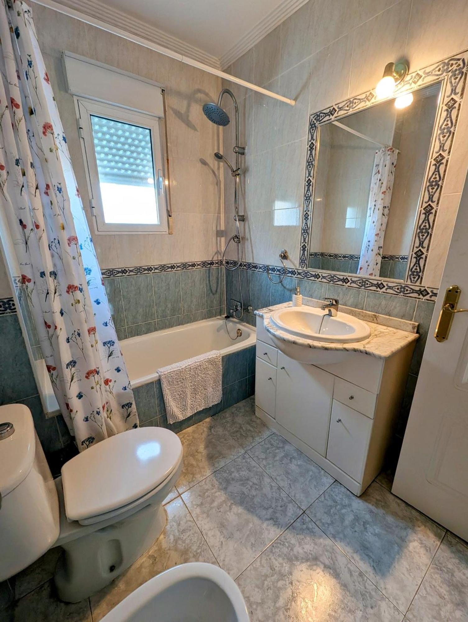 2 Bedroom Algorfa Townhouse With Pool Castillo de Montemar エクステリア 写真