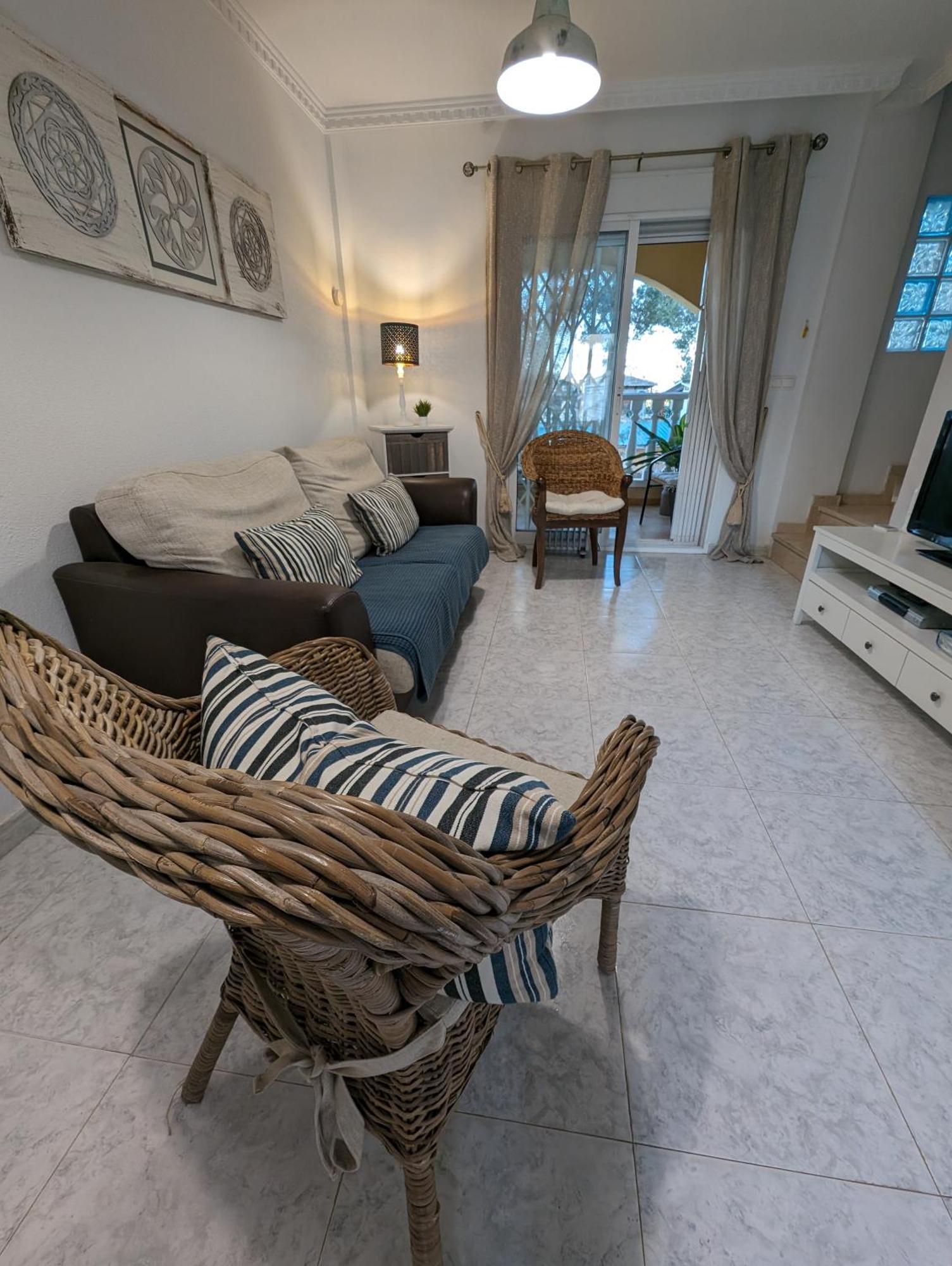 2 Bedroom Algorfa Townhouse With Pool Castillo de Montemar エクステリア 写真
